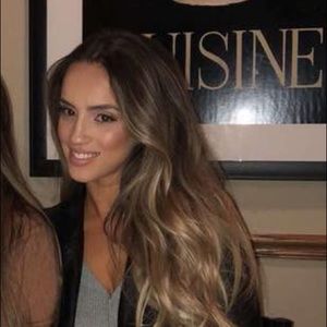 Meet your Posher, Adelina